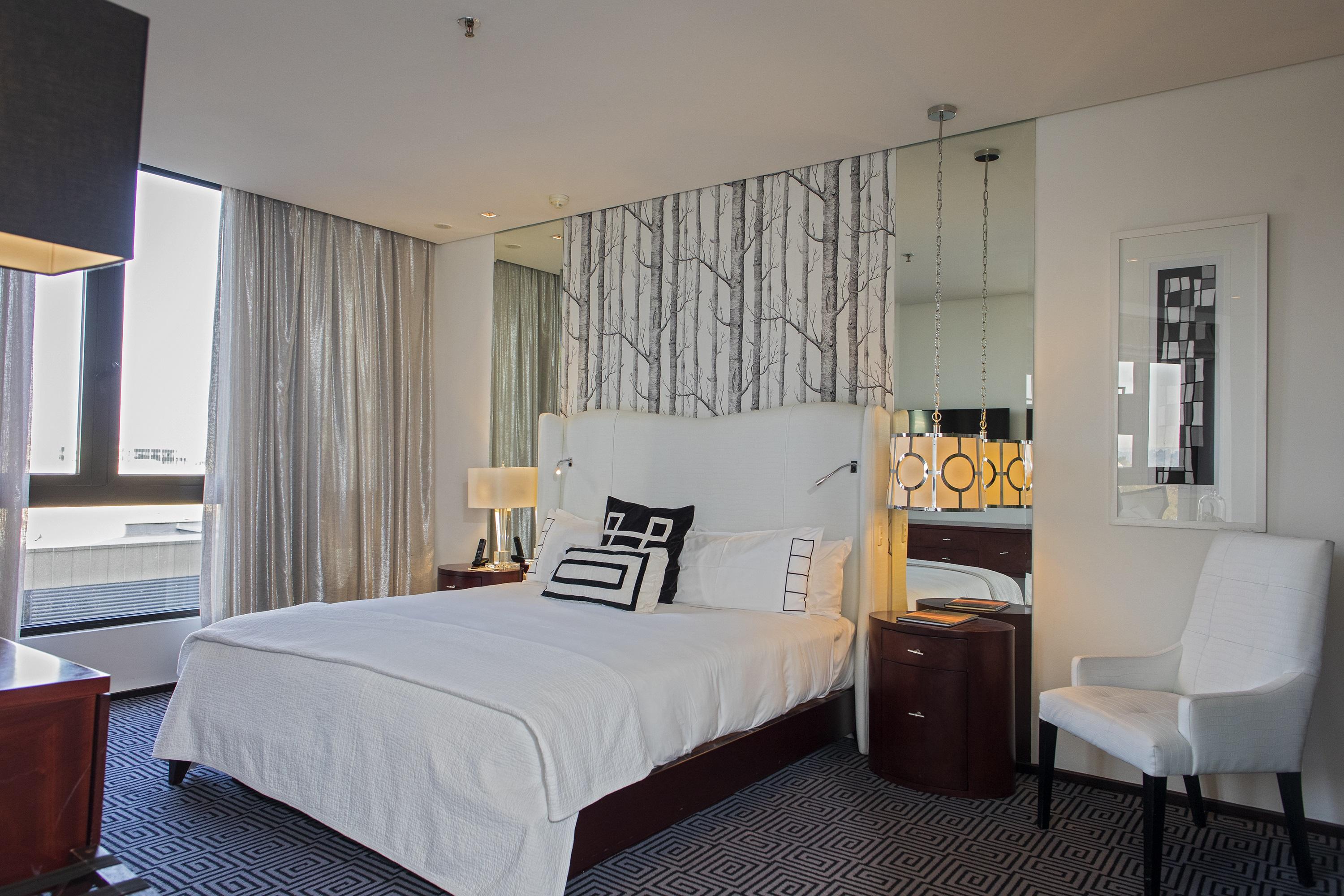 Davinci Hotel On Nelson Mandela Square Йоханесбург Екстериор снимка