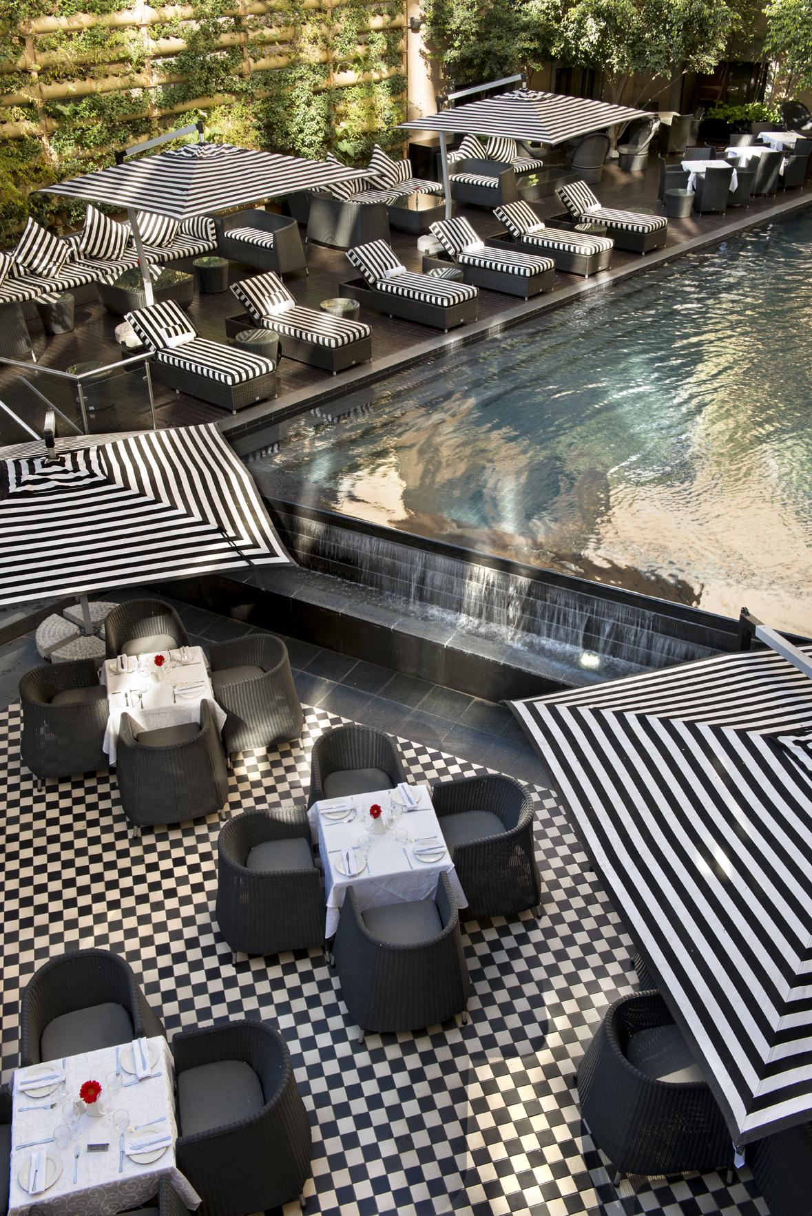 Davinci Hotel On Nelson Mandela Square Йоханесбург Екстериор снимка