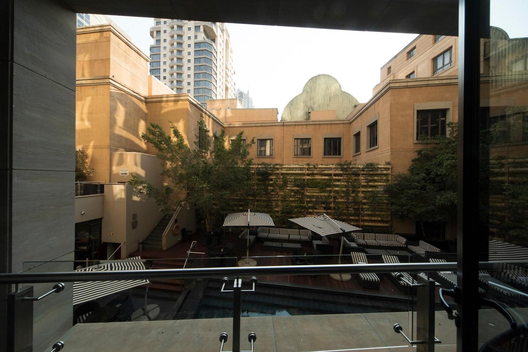 Davinci Hotel On Nelson Mandela Square Йоханесбург Екстериор снимка